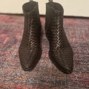 Freda Salvador Woven leather booties women’s size 7